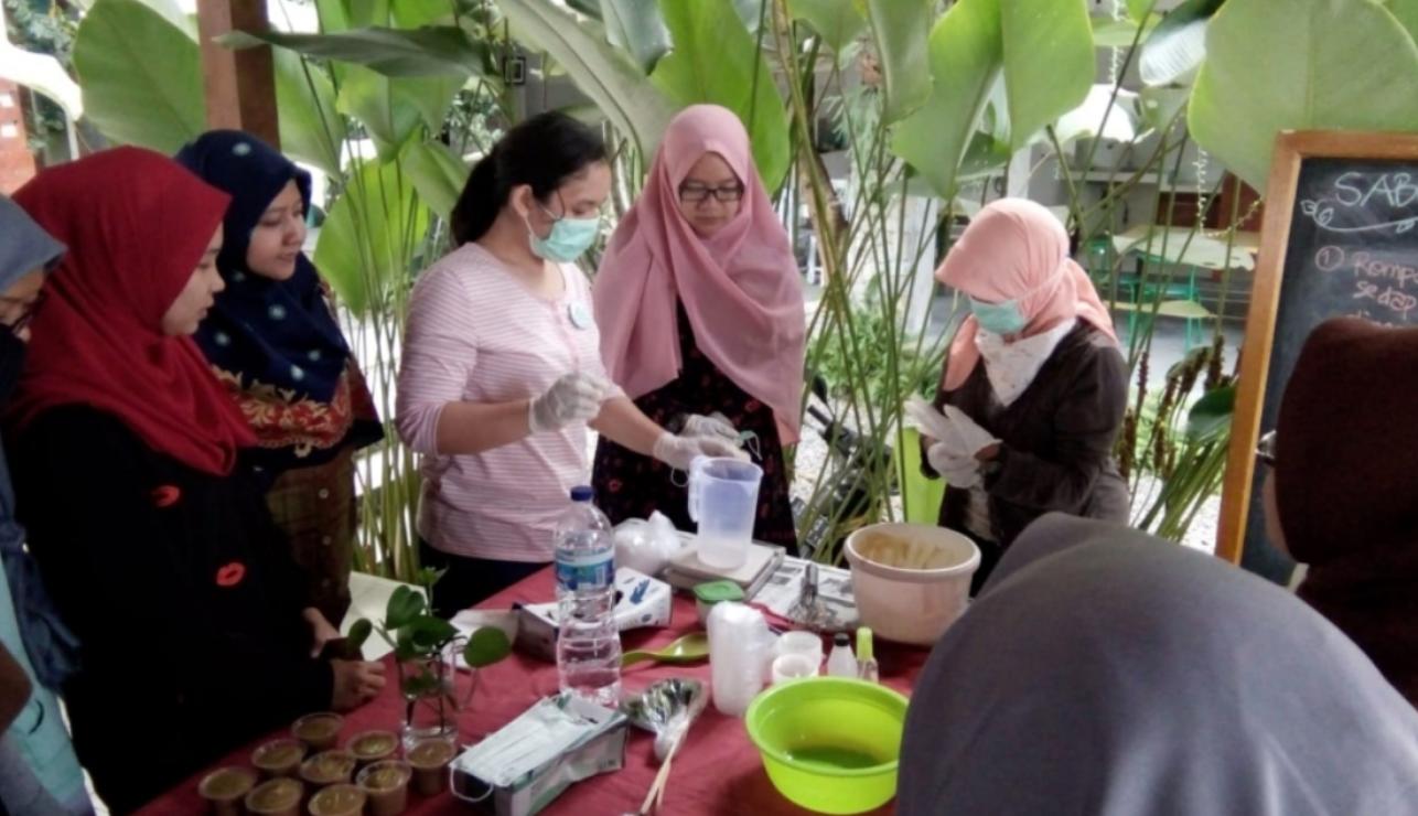 Bringing Back Indonesia's Herbal Wisdom: Sekartaji Pawonstudio